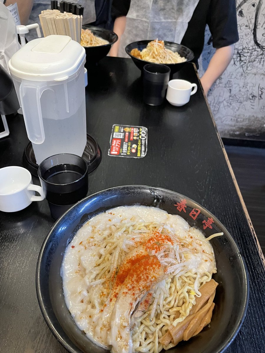 daiki0316mate's tweet photo. お二人と久々に会えて嬉しみ☺️
しかもその後30分かけて移動して滞在時間10分くらいの用にも付き合ってくれてスペシャル感謝🙏🏻
また東京来る時は声かけてくださいね、少しでも時間あれば行くくらいにはフッ軽なので🏃🏻
ちな、ちゃんと幕張は間に合いました🙆🏻‍♂️ https://t.co/CrDUpck3uj