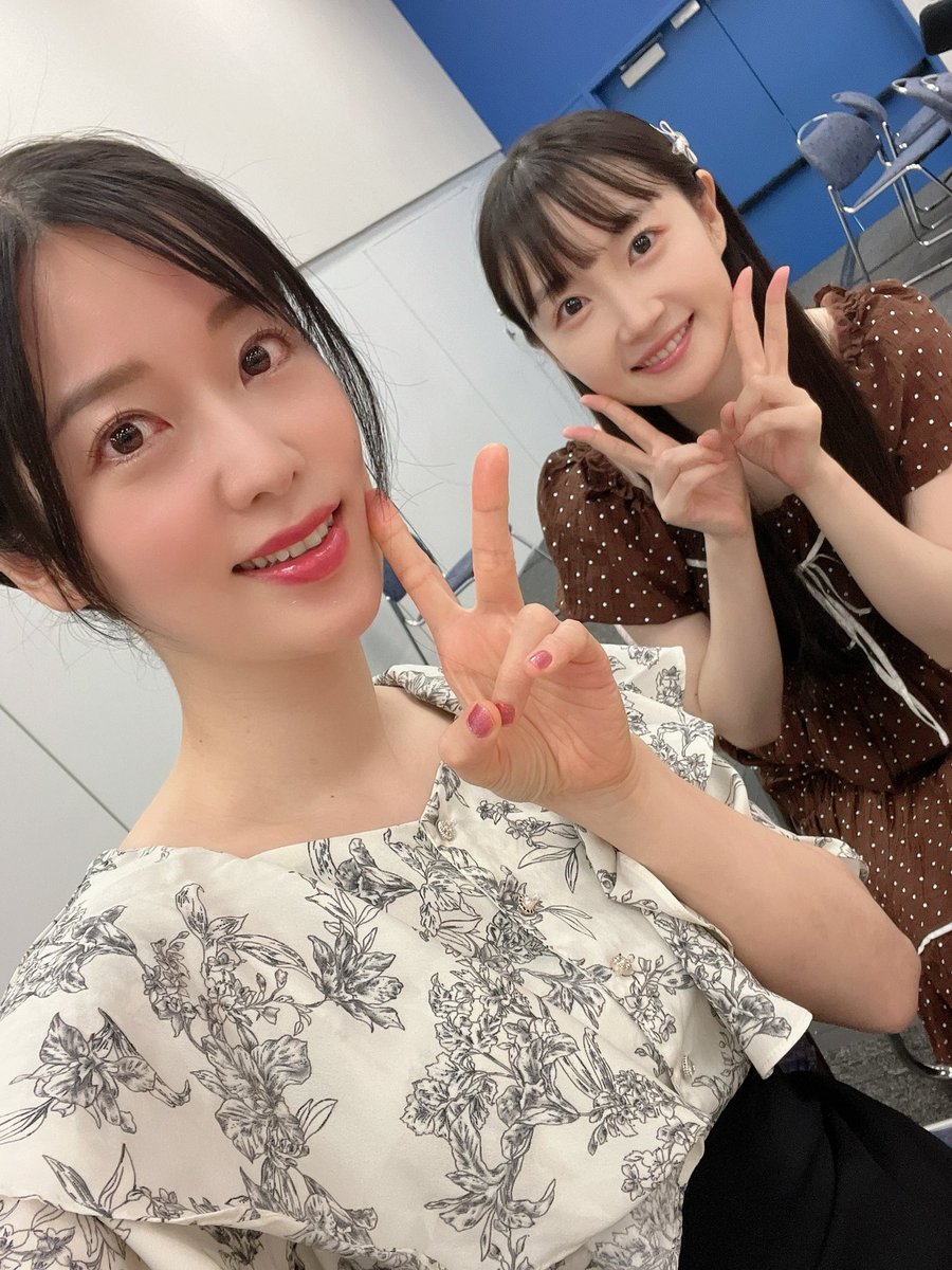 hara_yumi_0121's tweet photo. ちなみに無事に帰国しました✈️
写真もいっぱい撮ったから、整理して載せますね✨
街並みや教会が綺麗で感動しっぱなしでした💕🥹
ベーグルもジェラートもプーティンも美味しかったです💕🤤
今回一緒に行動することが多かった長縄まりあちゃんともたくさん話せて楽しかった☺️ https://t.co/ki7fgmlJWk