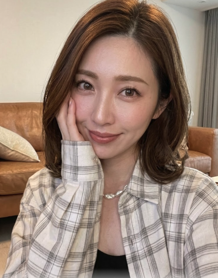 wakana99765's tweet photo. おばさんだけど許容範囲ですか？      
＊プロフの年齢は見ないでほしいです... https://t.co/EnVlbUQ4qC
