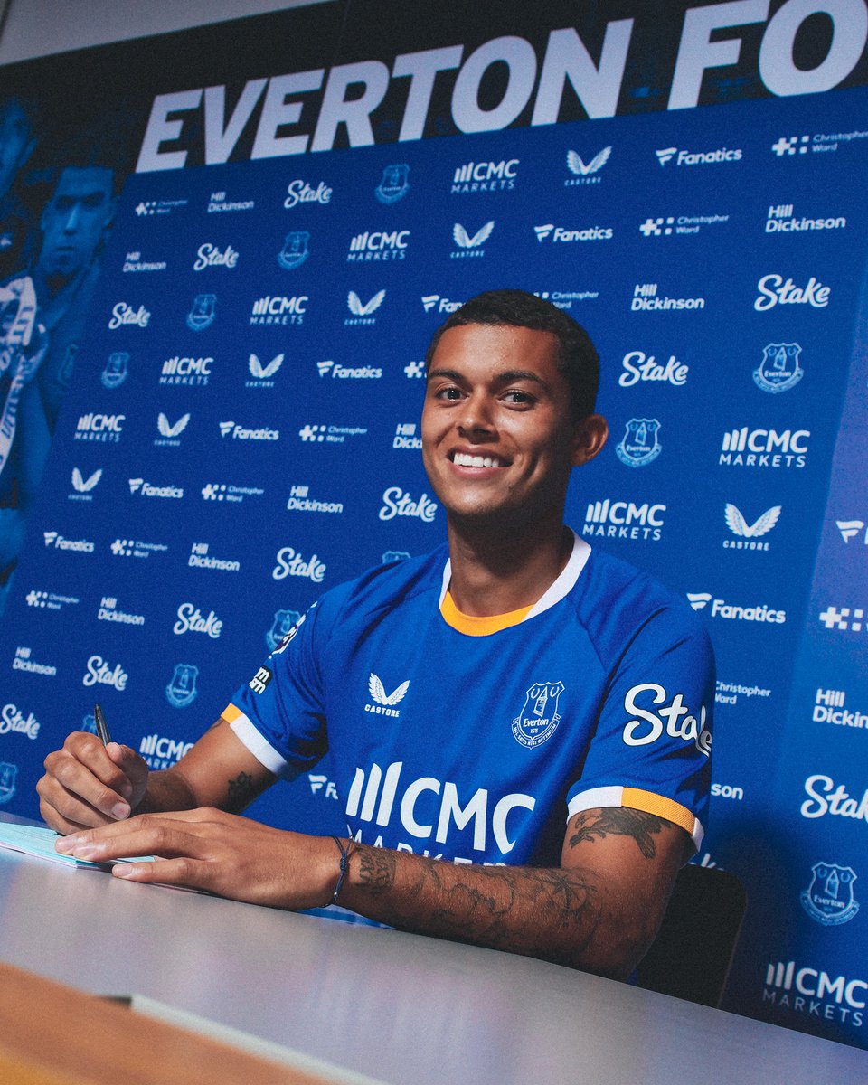 Everton's tweet photo. New chapter. 💙