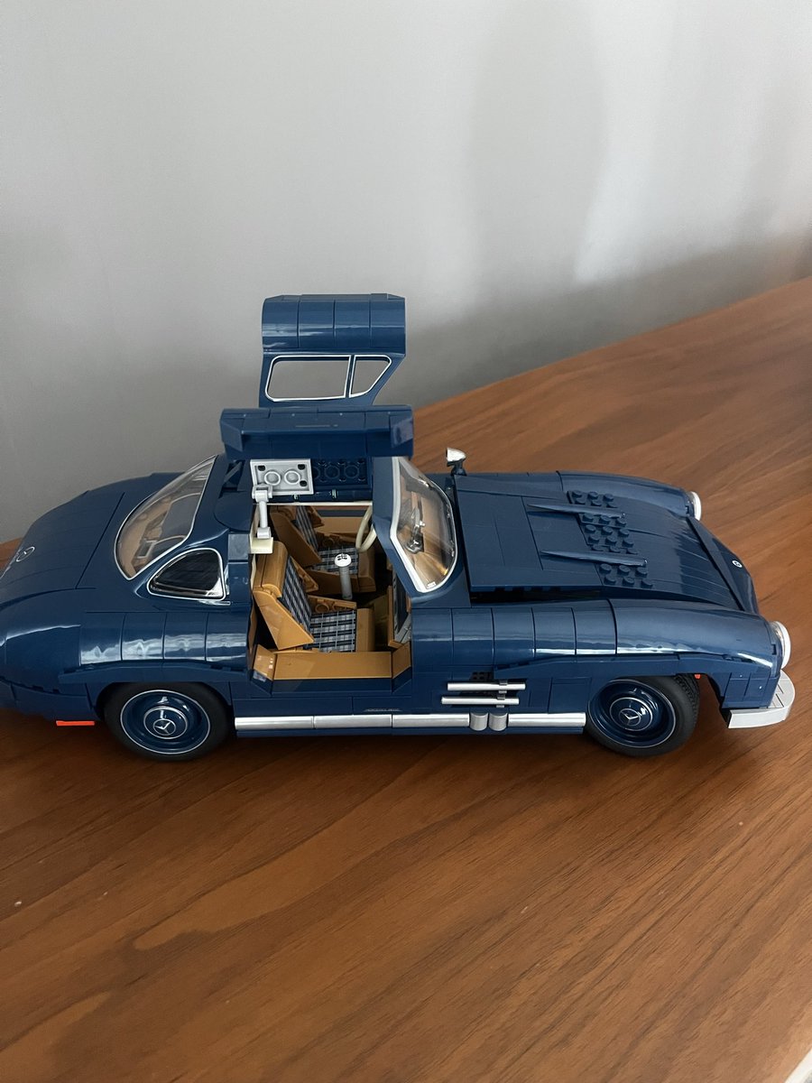 chgdem_le's tweet photo. #lego
#gullwing https://t.co/2JTc6jB16u