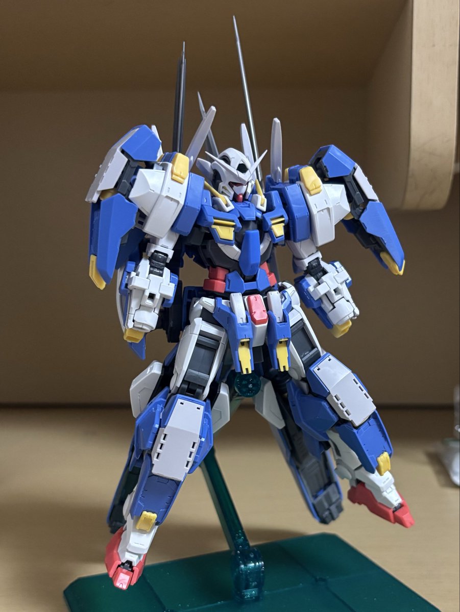 LancelotG8's tweet photo. RGアヴァランチエクシアダッシュ
工程:仮組み　完了
塗装準備でバラしますが結構小さいパーツが多い
気をつけて扱います

#ガンダム 
#ガンプラ 
#ガンダムエクシア https://t.co/e3GMj6APb4