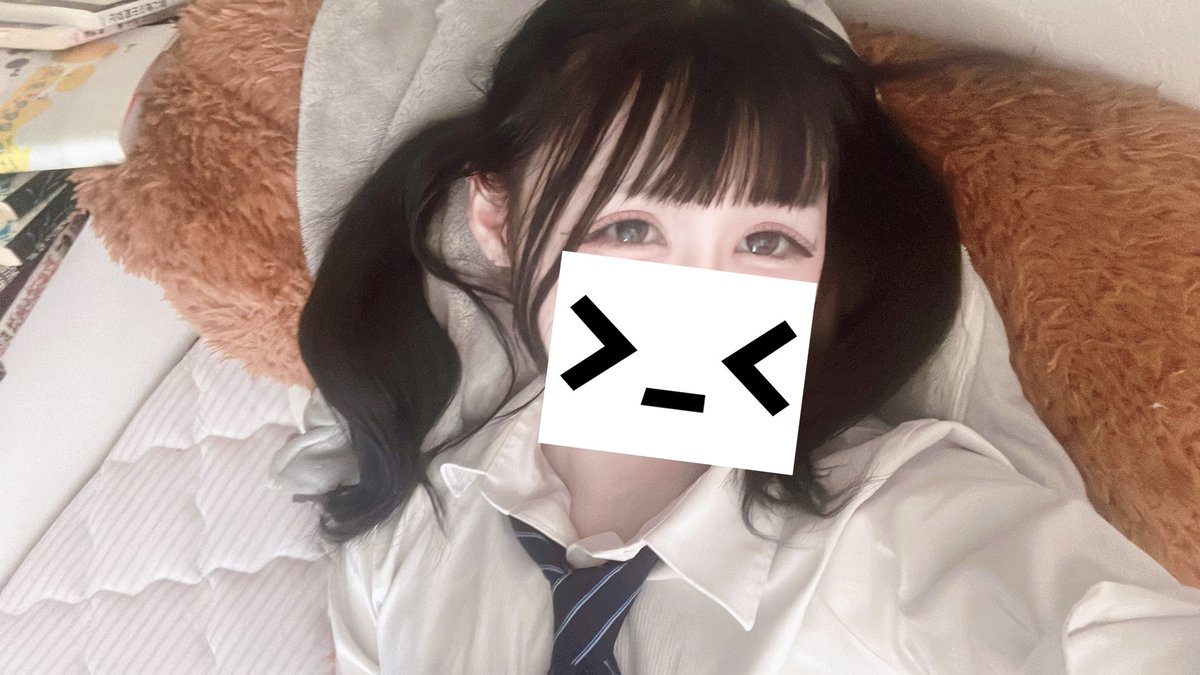 Lw7wlK9's tweet photo. 髪ぼさぼさだけど好きって言ってよTᵕT
 #自撮り界隈 https://t.co/4rTG3HJ9de