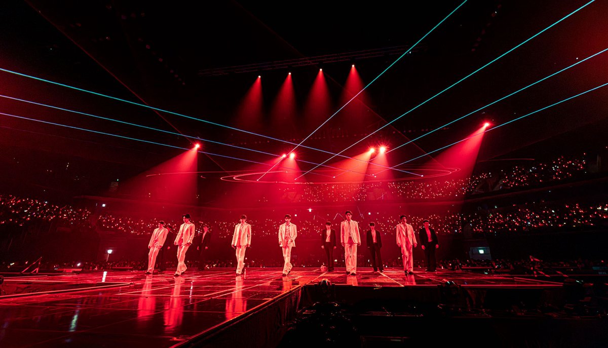 Kstyle_news's tweet photo. 2PM、約3年ぶりの韓国での完全体コンサートが大盛況！ファンと熱い再会「また戻ってくることを約束」
https://t.co/MnlrBuJaDR https://t.co/2VrwQl5pCc