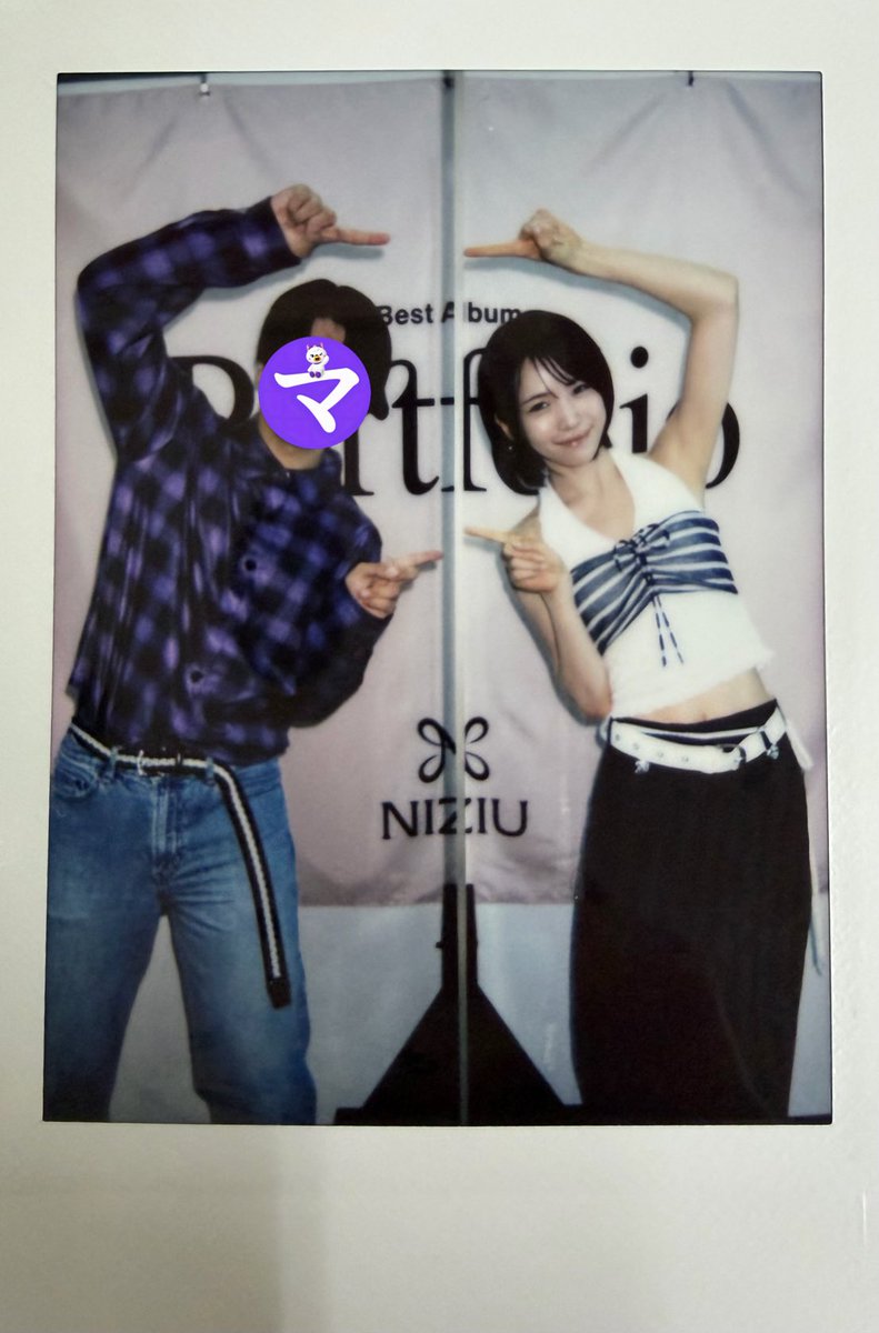 Mayayayann0408's tweet photo. マヤちゃんありがと💜💜💜
帰る時に、アクリル板から乗り出して大きく手を振って呼び止めてくれた😭😭😭
もぉやばすぎる！！！！
#NiziU #マヤ #MAYA https://t.co/REp6vlFDMC