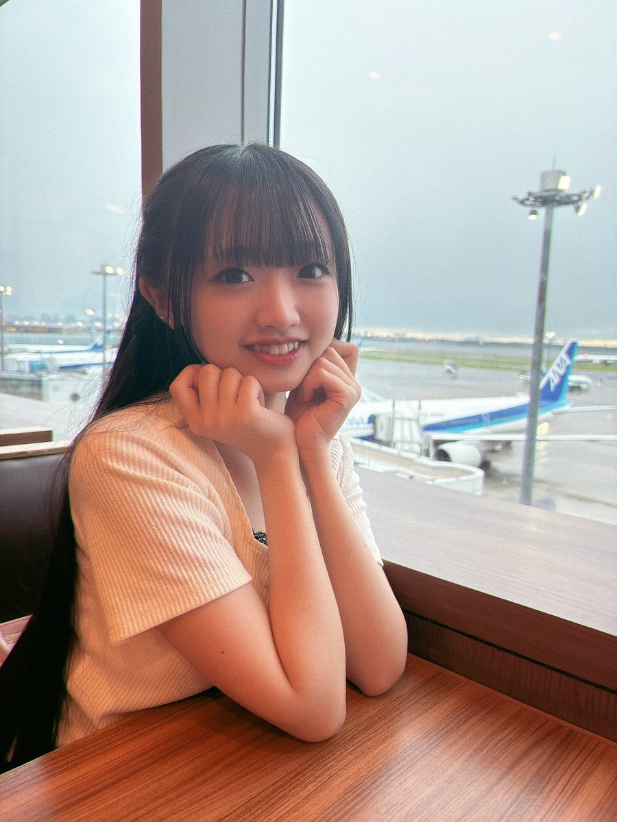 momonyan0909's tweet photo. ももにゃんだにゃん💕💕
羽田空港に到着だにゃん✈️💕
ももにゃんは東京から鳥取に
帰れるのかい💦
帰れないのかい💦
どっちにゃんだい💪(•ᴗ•; )💦

とりあえず空港で待機中だにゃん💕 https://t.co/BCCWdsPO8l