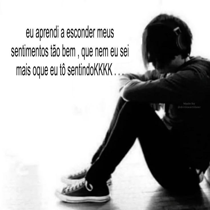 candythinlyz's tweet photo. alguém de bom coração fazendo tiragem de graça pra essa pobre coitada aqui? https://t.co/m7UrVTTqQR