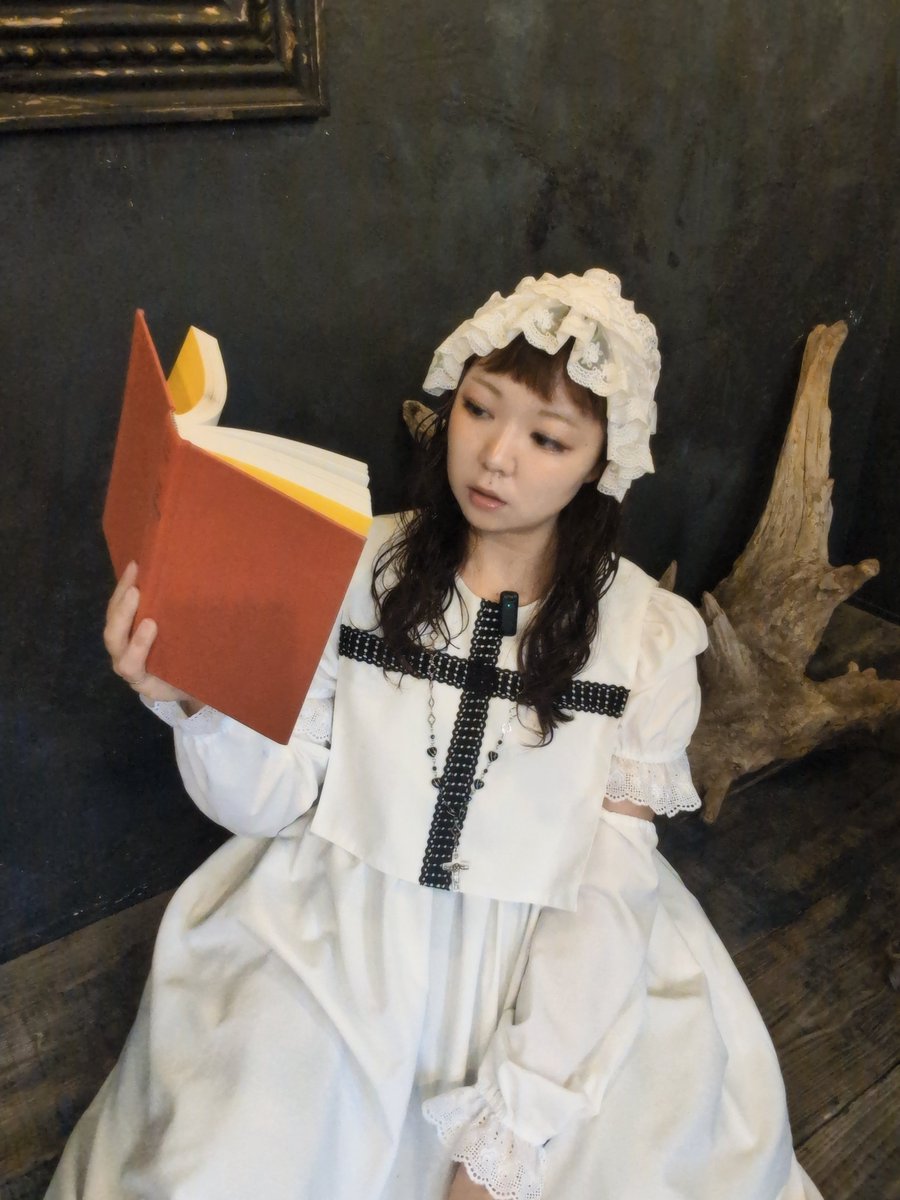 monet_mmm's tweet photo. ついに発売です〜！
ML兼用サイズは60kgある私でもいい感じに着られます🫶
オススメは白です。たぶん買います。 https://t.co/0NxrlUn8vY