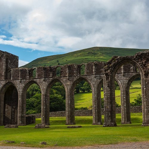 itsDanBull's tweet photo. Wales is an underrated country it's so awesome to explore https://t.co/9B35MHzwmA