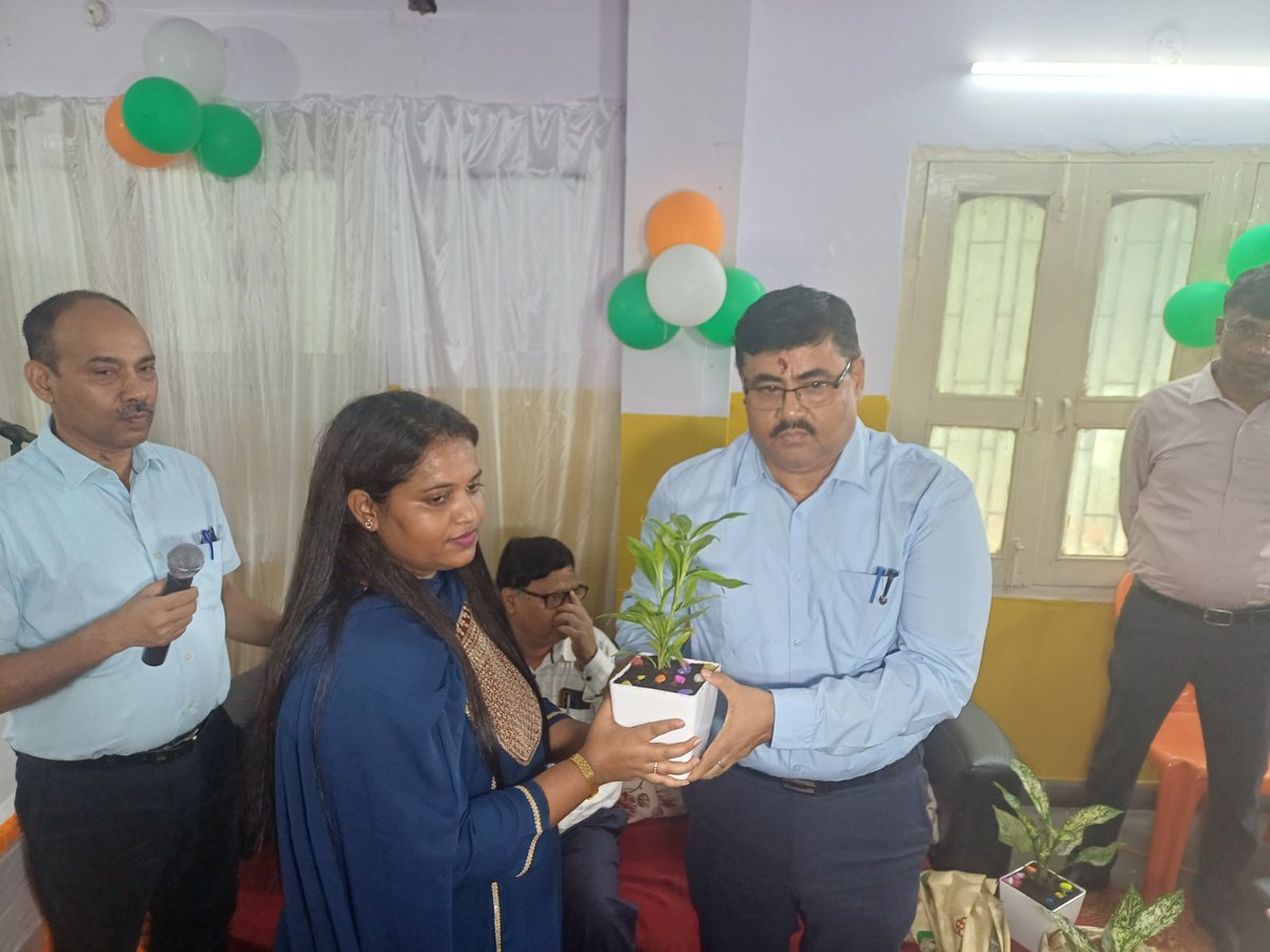 LRMWWDBihar's tweet photo. सहित विभाग के अन्य पदाधिकारी एवं गणमान्य उपस्थित रहे।
यह पहल बाल श्रम से मुक्त बच्चों को शिक्षा, कौशल एवं बेहतर भविष्य की दिशा में आगे बढ़ाने की महत्वपूर्ण पहल है। (3/3)
#ChildLabourFreeBihar #बालश्रममुक्तबिहार #SpecialResidentialTrainingCentre #Prayas #BiharGovernment https://t.co/5e8T1aTlGP
