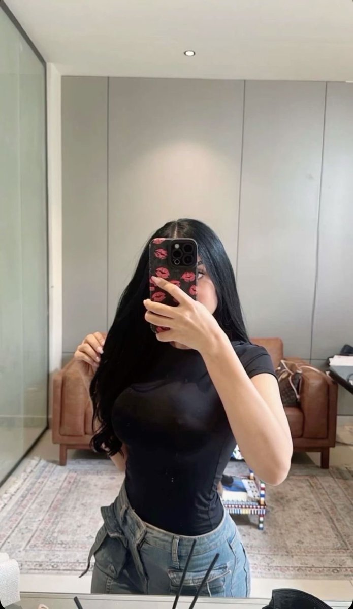Bunnyslv69's tweet photo. ملييت من الاغبياء الي يجوني ومافاهمين جوي 
اصلا صرت اعرف الفخمين من صوره حسابهم 😭😭 https://t.co/EnGtWRrVx7