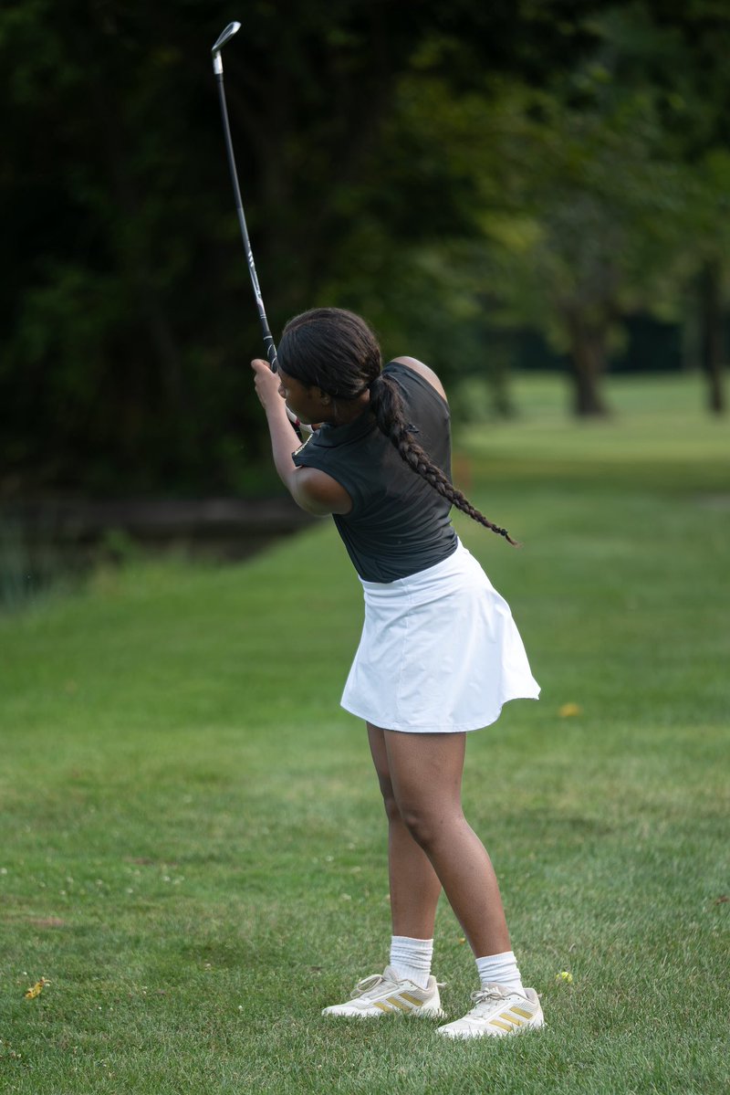 Jacey_Anderson1's tweet photo. A few pics from my golf match! Check out my big brother JAndersonVisuals on Instagram! Thank you for coming to take pics for me! https://t.co/9veLhZmP5H