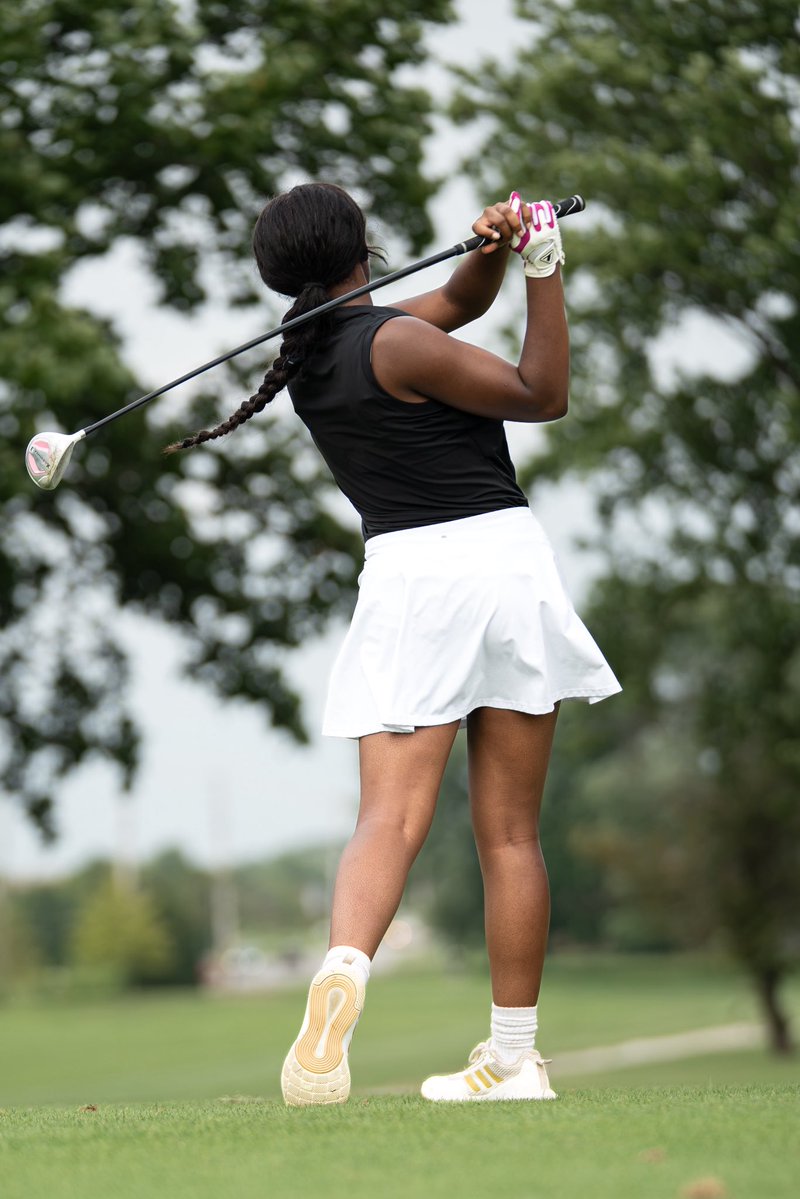 Jacey_Anderson1's tweet photo. A few pics from my golf match! Check out my big brother JAndersonVisuals on Instagram! Thank you for coming to take pics for me! https://t.co/9veLhZmP5H