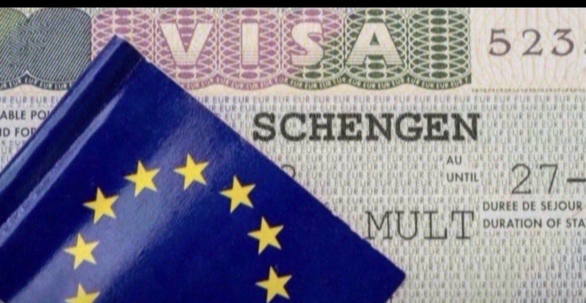 Travellcon's tweet photo. بصمة شنغن متاحة في 📍

[ سكاكا ✦ القصيم ✦ جدة ✦ الدمام ✦ الرياض ]

🇪🇺  فيزا شنغن 5 سنوات بجوازك بـ 330
💳 82 دفعة أولى عبر تابي وتمارا ✨
⚠️ (السعر غير شامل رسوم السفارة)
 الخدمات المتاحة: تجهيز المتطلبات، الحجوزات، والتأمين الشامل 📝 💼
 سرعة الإنجاز: تجهيز كافة المتطلبات في أسرع وقت ⚡️ 🚀
 المواعيد: مواعيد سريعة ومضمونة 📅 ✅
💬 للتواصل والدعم الفني (24/7):
https://t.co/N4AqIakRW2