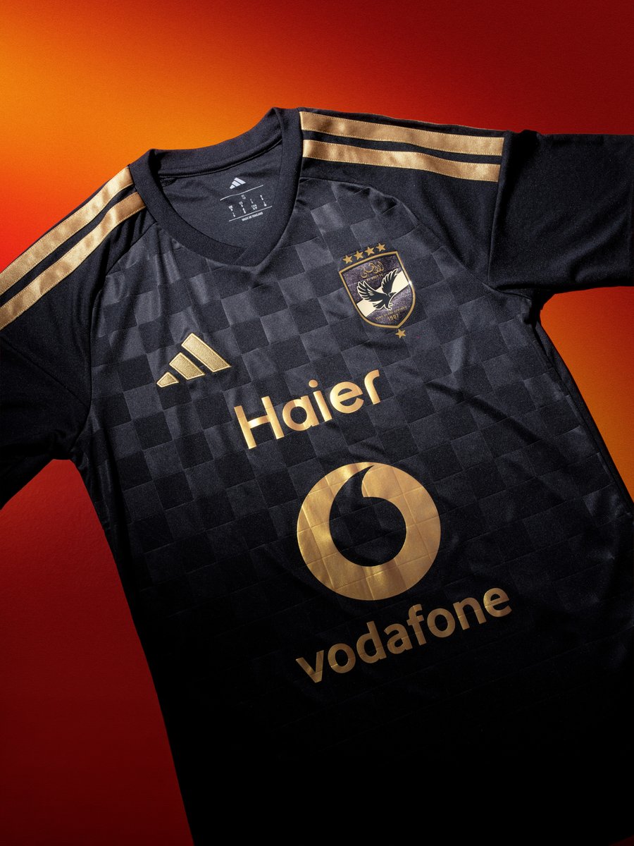 adidasMENA's tweet photo. ثابت حضوره في كل مكان.🦅

بنقدم فانلة الأهلى الاحتياطية لموسم 26/27، 
هتلاقوها قريب https://t.co/2WvvrQQIlA