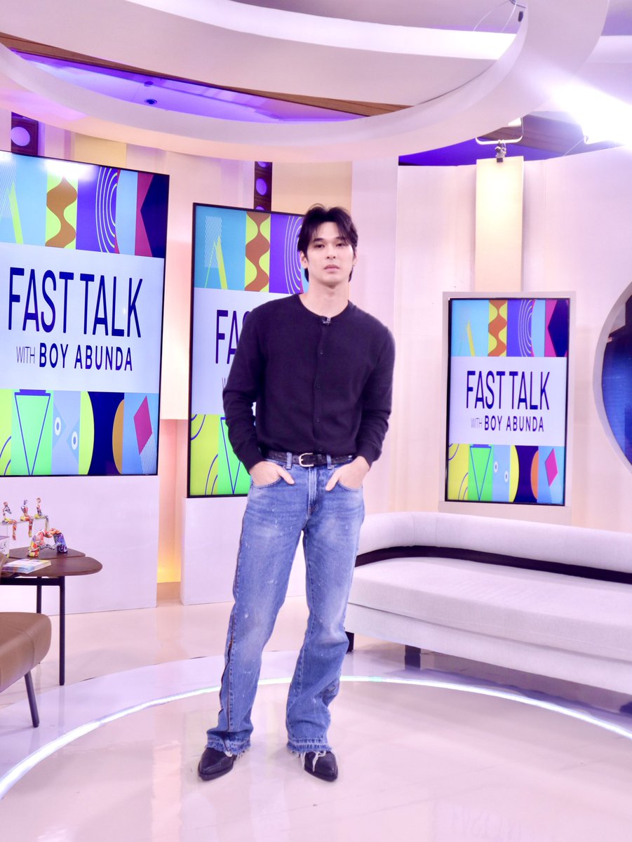 viva_records's tweet photo. Wilbert Ross on Fast Talk with Boy Abunda 💖
Maraming salamat, Tito Boy, for having Wilbert on the show! 🥰

Make up by @jurysorianopanganiban 
Styled by @carvey_sam 
#WilbertRoss https://t.co/MgB46IKKp0