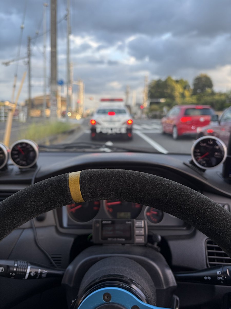 LANCER7EVO's tweet photo. クソポリス指示器出さずに車線変���して草 https://t.co/QW5VvVzjdi