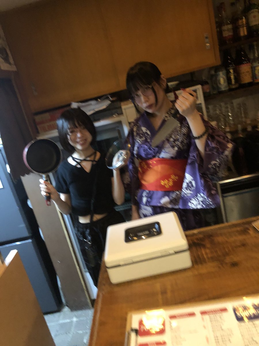 kokeshi_jpn's tweet photo. もうまもなくOPEN🔪⛩️ https://t.co/1ZWYLy5DfD