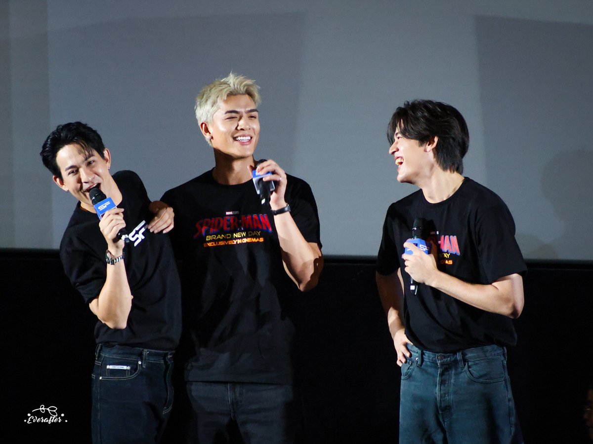 Everafter_jg's tweet photo. พี่เลโอสู้ๆ 😂🤣 จาก mc สู่ผู้ประสบภัยมากเว่อ 555

JGG FAM SPIDER MAN

#SFxJossGawinGuinzly
#JossWayar #GawinCaskey 
#JossGawin https://t.co/mBqWgw6wTn
