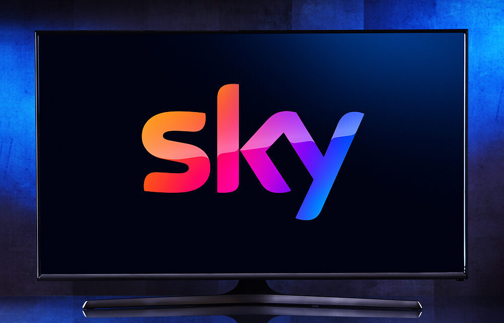 laziopress's tweet photo. Sky e Now scendono in campo: al via undici mesi di grande calcio ed emozioni live
Continua qui👇
https://t.co/hzPLe5Pk8f
#lazio #laziopress https://t.co/ckbLiHNwEX