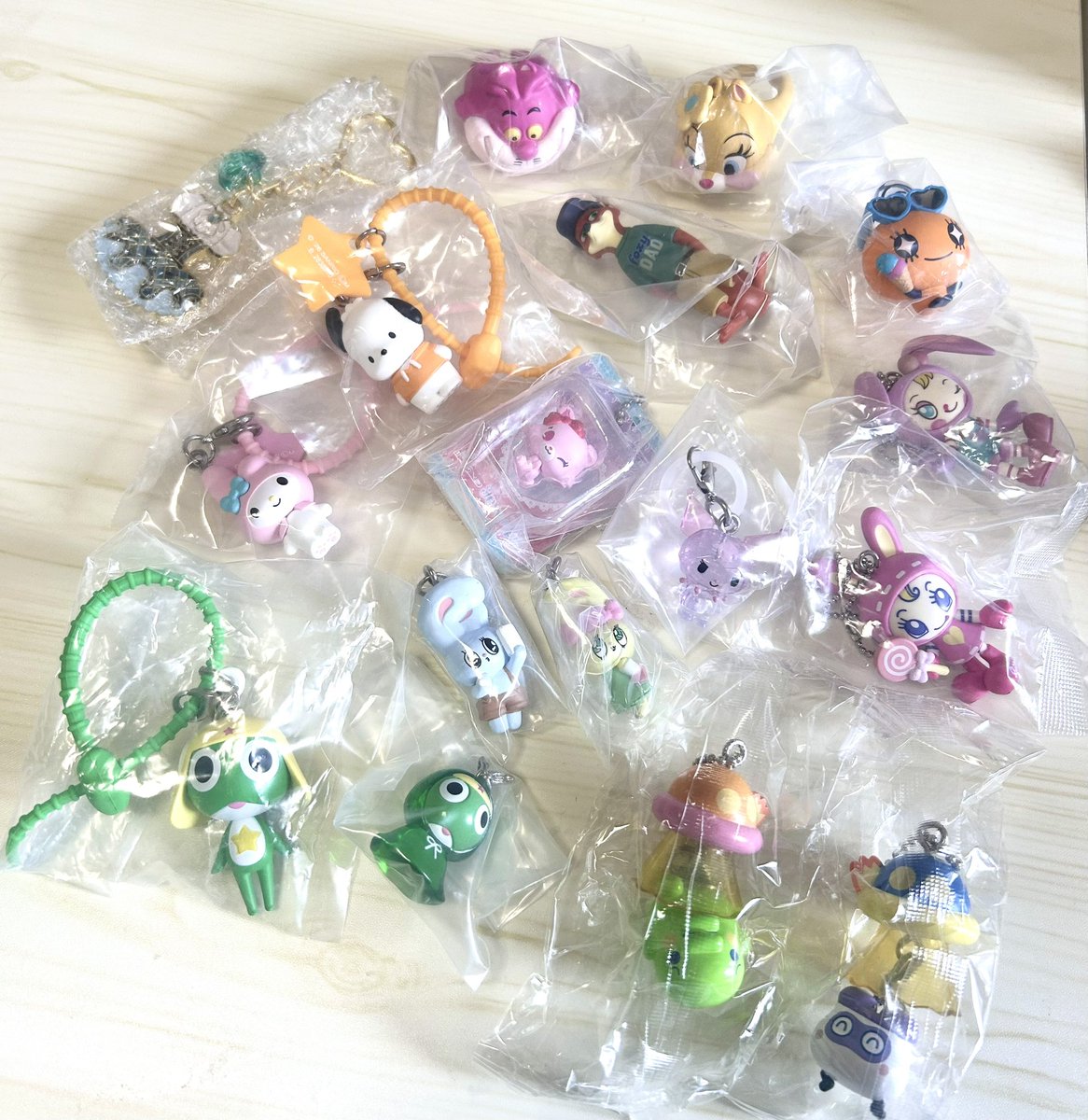 Cherry7_Drunk's tweet photo. ✧︎交換✧︎
ガチャガチャ ガシャポン
めじるしアクセサリー サンリオ たまごっち   
エスターバニー ケロロ ベリエ アイカツ
ディズニー

譲：画像参照
求：画像2枚目

郵送又は横浜付近での手渡し交換希望(日時要相談)※纏めて交換して下さる方優先
検索からでもお気軽にお声掛け下さい！ https://t.co/i4AfDOILxo