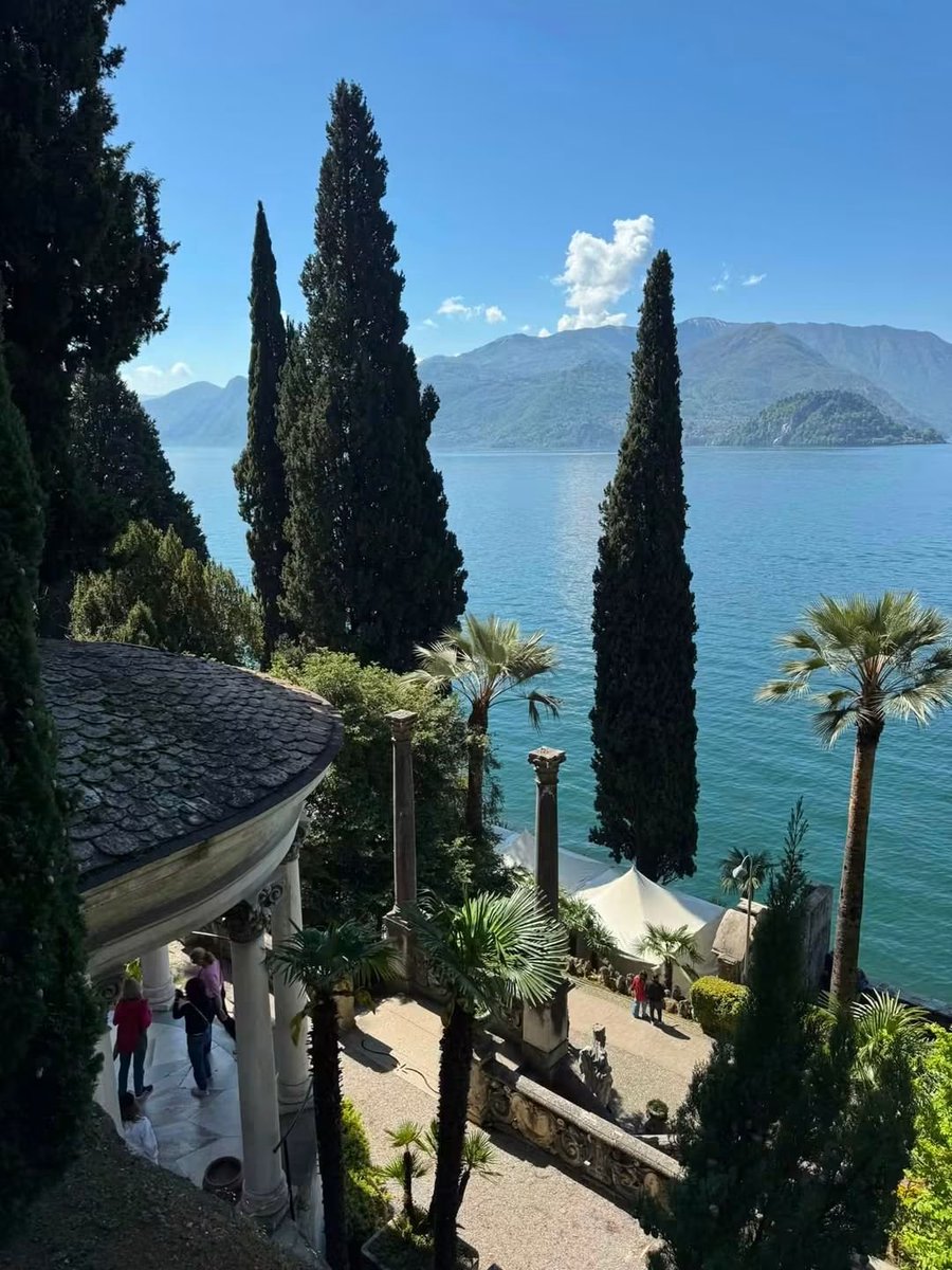 MozartCultures's tweet photo. Lake Como, Italy https://t.co/AZXyLLp1O6