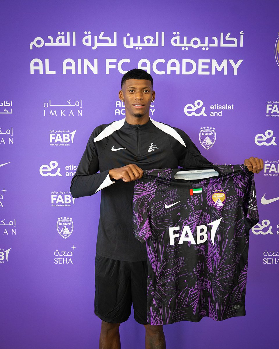 alainfcyouth's tweet photo. العين يتعاقد مع المهاجم البرازيلي جوستافو جويم (20 عاماً) قادماً من نادي إنترناسيونال البرازيلي، ليتم قيده في اكاديمية العين في ظل استراتيجية الاكاديمية في استقطاب المواهب للمستقبل 🟣 #GustavoUlguim https://t.co/x8AQnsZPvM