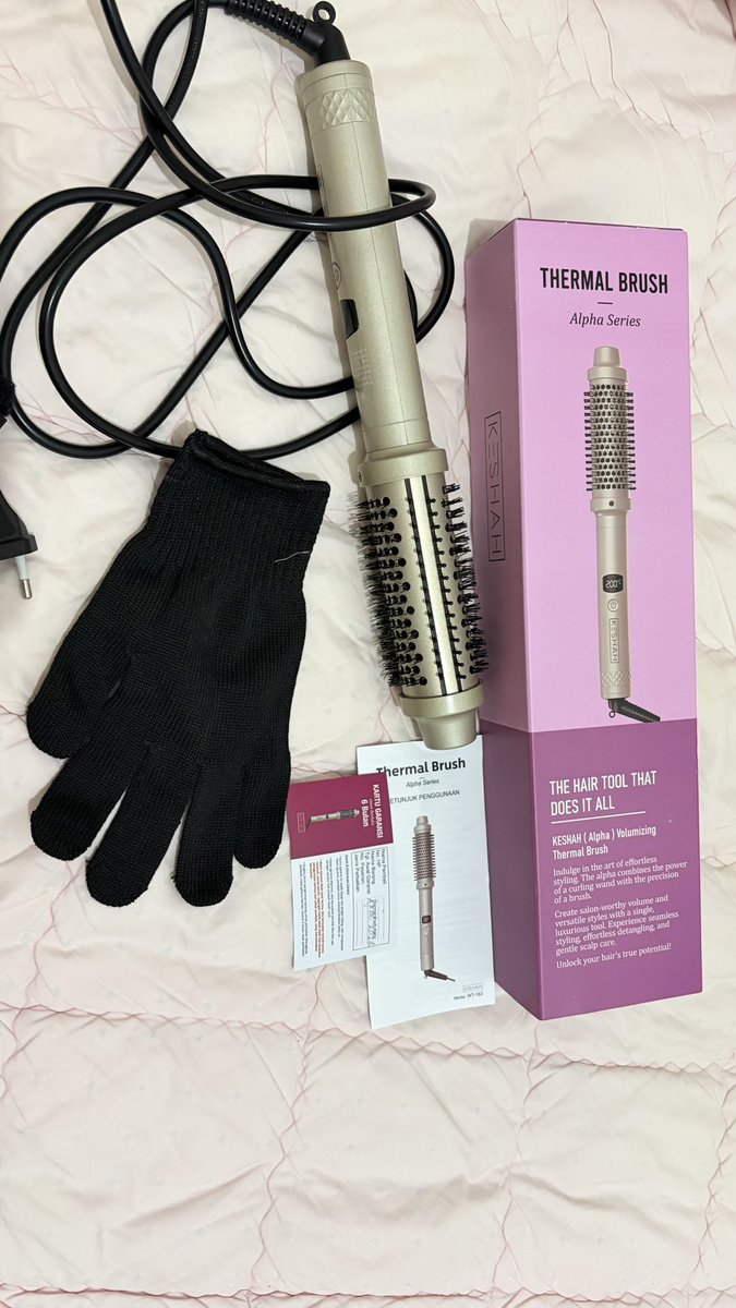 jyonipages's tweet photo. @megymogu mau ga kakk keshah thermal brush 250k bisa nego garansi masih on https://t.co/j9ntTLfBQ8