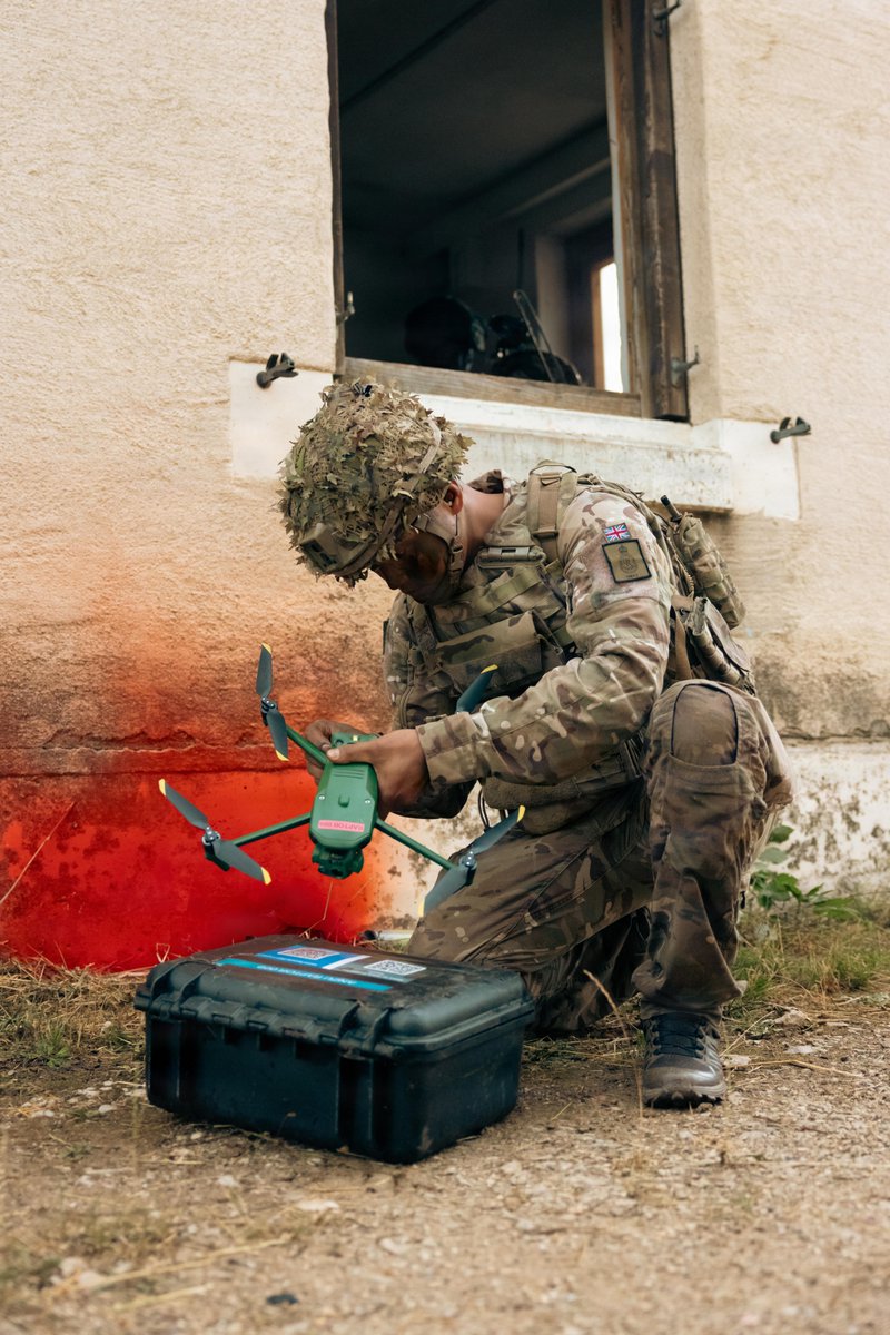 USArmyEURAF's tweet photo. #ICYMI: West Point and Royal Military Academy Sandhurst officer candidates trained together during Exercise Dynamic Victory, reacting to contact and working through a modern international training environment.

(Photo by Spc. Lilah Windle)

#ThisIsUSAREURAF #7thATC #RMAS https://t.co/5GA5TWgfSl