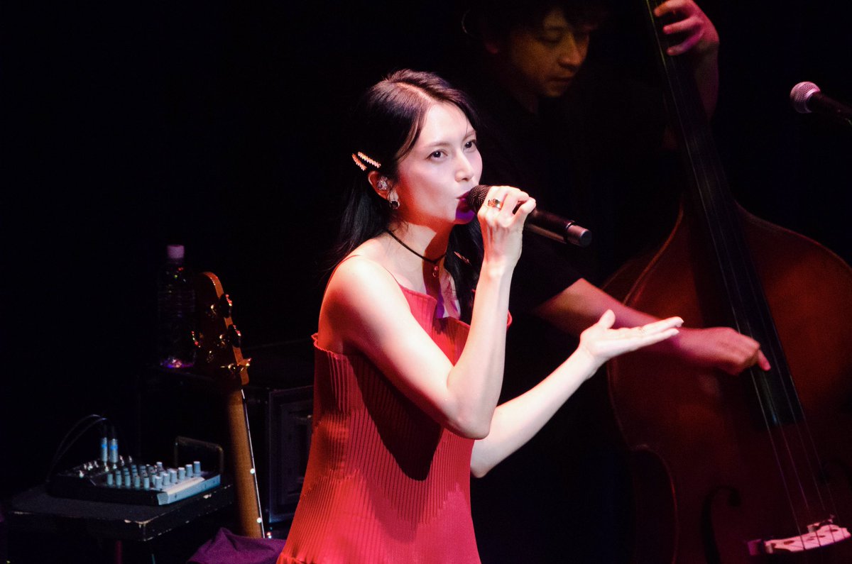 ko_shibasaki's tweet photo. -𝐊𝐎 𝐂𝐋𝐀𝐒𝐒会員限定-
𝐊𝐎 𝐒𝐇𝐈𝐁𝐀𝐒𝐀𝐊𝐈 𝐁𝐈𝐑𝐓𝐇𝐃𝐀𝐘 𝐏𝐀𝐑𝐓𝐘 𝟐𝟎𝟐𝟔『縁-𝐞𝐧-』

~𝑺𝑬𝑻 𝑳𝑰𝑺𝑻~

1.Glitter
2.恋の魔力
3.Special Medley ( 泡沫～たしかなこと～忽忘草～ホントだよ )
4.若者のすべて
5.かたち あるもの／月のしずく
6.invitation https://t.co/usbc50gliH