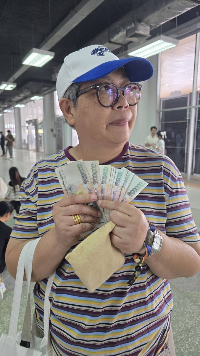 nont_pra's tweet photo. ผู้คน..ดนตรี..อาหาร..บ้านเมือง
น่ารัก..หลาย
#vientianewonderxnonttanont 
#NONTTANONT https://t.co/6HUCjwIURD
