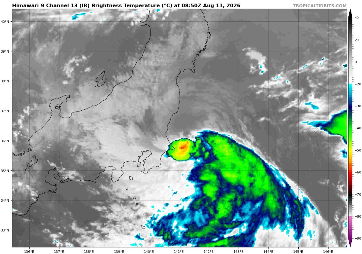 VortixWx's tweet photo. #tropicswx
#Chan_hom will be making landfall in #Japan within an hour or so. The storm will track just north of #Tokyo. The primary threats in the landfall area are gale-force winds and heavy rainfall. https://t.co/WtwMK9V9rA