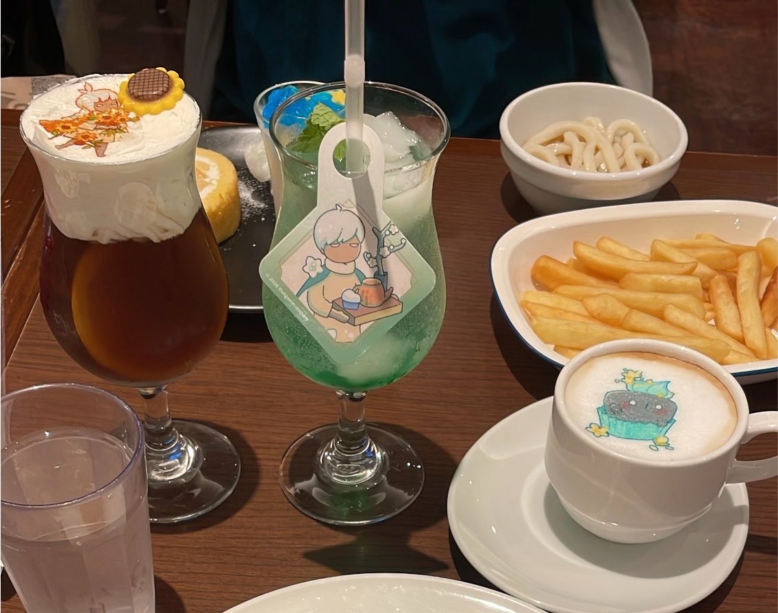Mingo_Sky's tweet photo. ぴのむぎみんごでスイパラ行ったよ https://t.co/uODI5QJHDd