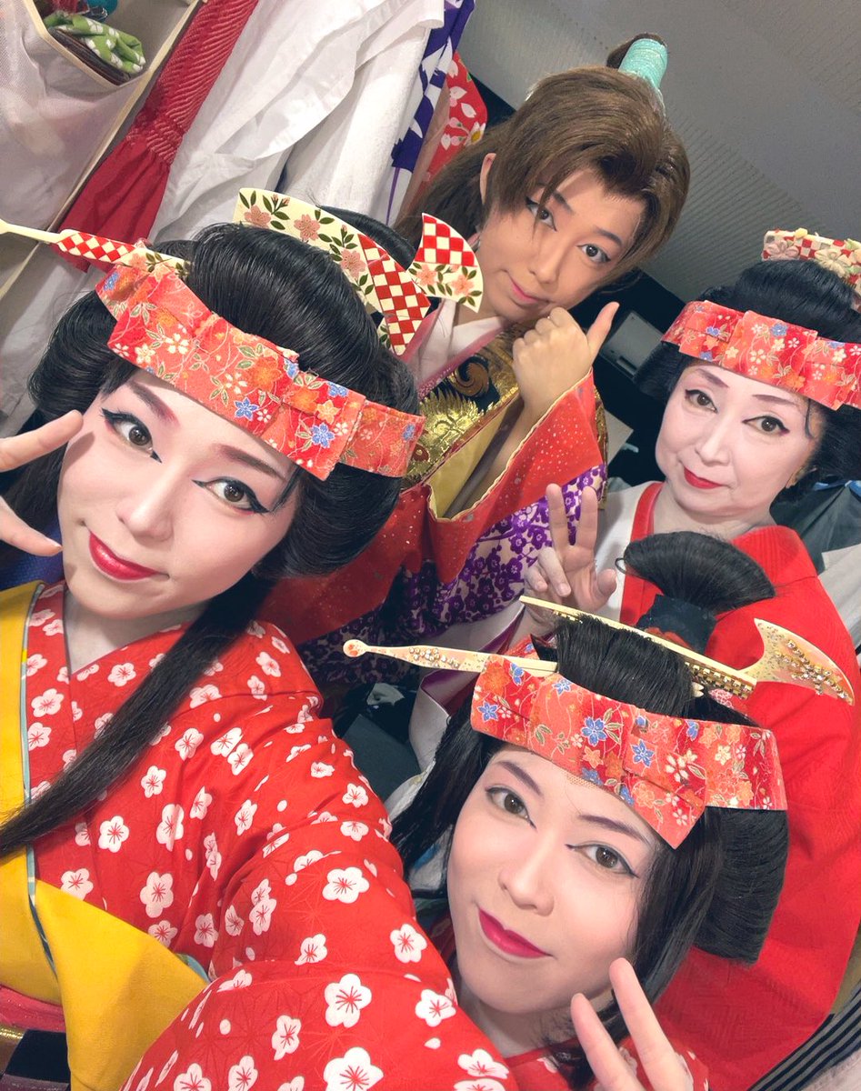 kagajo_7's tweet photo. 今週も沢山のご来場ありがとうございました🫧
明日は休演日です！

13日~17日までのお外題です🌼
皆様のご来場お待ちしております！

懇親会のご予約も受け付けております！
お早めのご予約をお願いいたします😊✨！ https://t.co/p9dzoOt4un