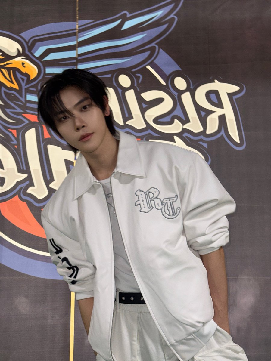 CYE_MEMBERS7's tweet photo. 보고싶다

#장여준 #JANGYEOJUN 
#CLOSEYOUREYES #클로즈유어아이즈
#CYE #클유아 https://t.co/7pAsK6e0uR