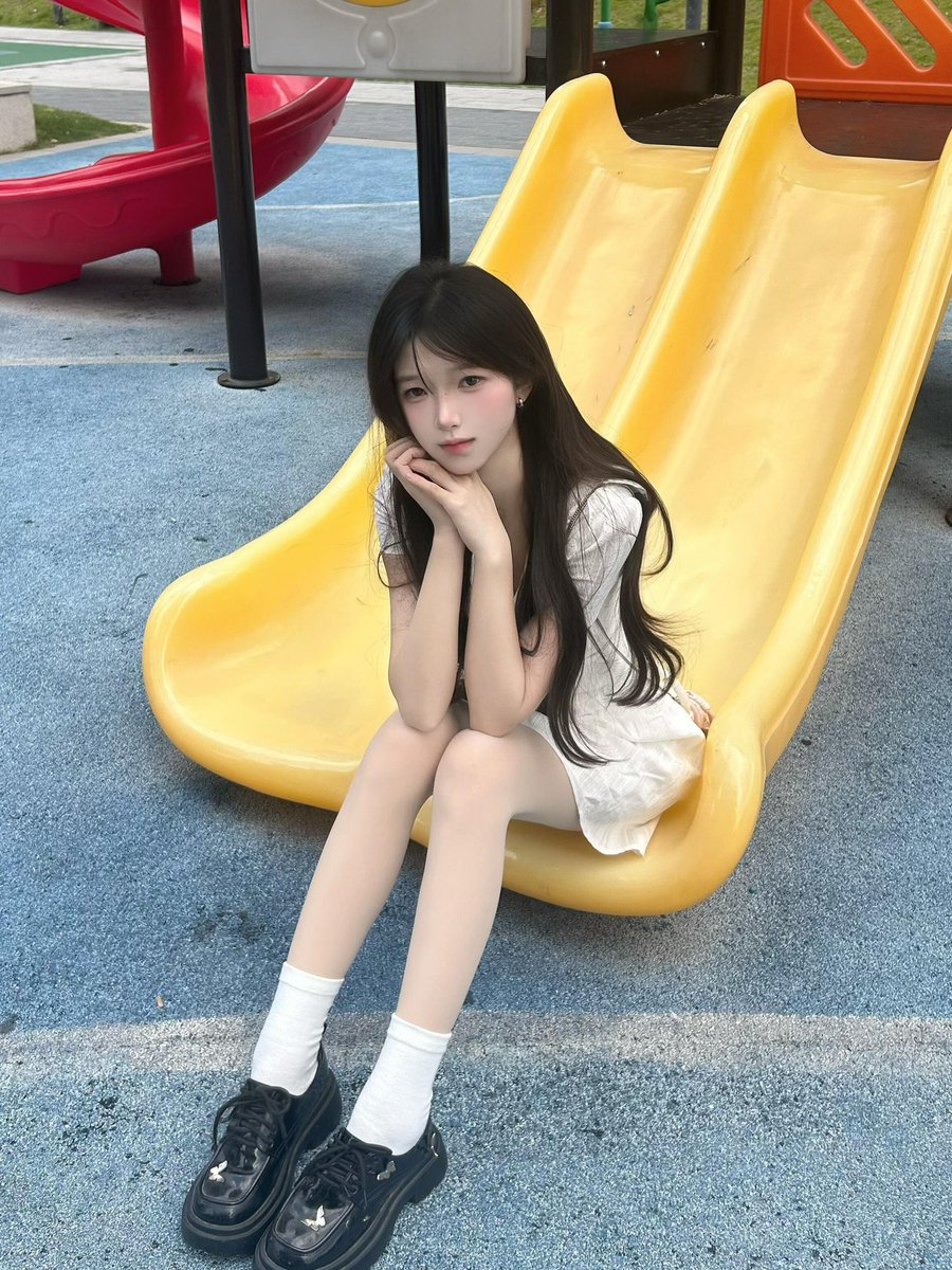diego08325639's tweet photo. 第一次玩x不知道发什么🥹    

    开脱！！！！！

  上供！！   ！

刚拍的新鲜出炉的照片  视频！！！😘 https://t.co/F5djZ32LPs