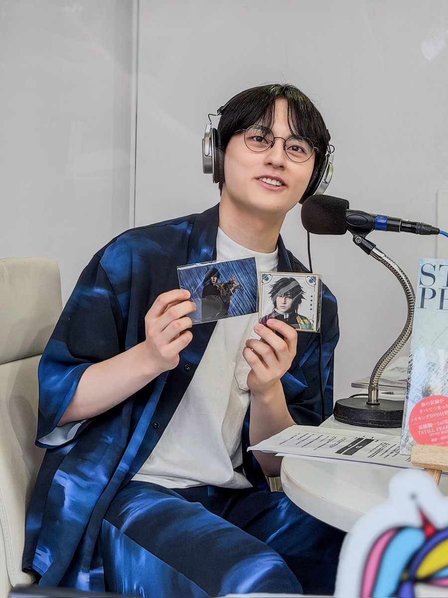 ydk_dyon's tweet photo. 高橋駿一のBouncing Noon Radio〜ひるしゅん〜

2026.7.11

高橋駿ー さん （@shun1waffle）
鈴木恋 さん （@ren_suzuki_0402 ）

舞台鬼滅の刃の駿一さん演ずる義勇さんのグッズを観覧者に自慢する恋くんと、それを見守る駿一さん！
2人ともかわいい☺️

#ひるしゅん https://t.co/Y6wwrDwhcP