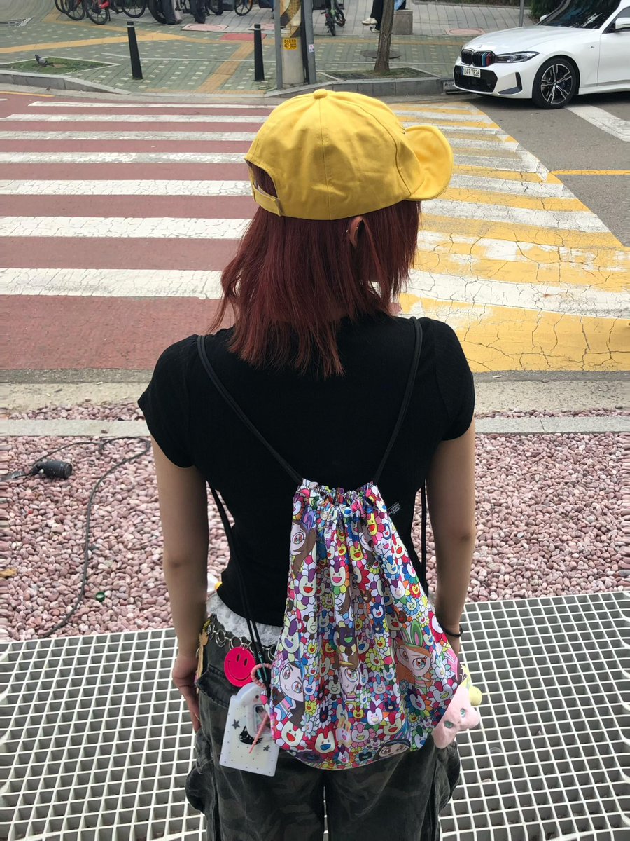 AboutNWJNSMusic's tweet photo. NewJeans x Murakami ‘Supernatural’ drawstring bag (2024). https://t.co/tLjugNhaIJ
