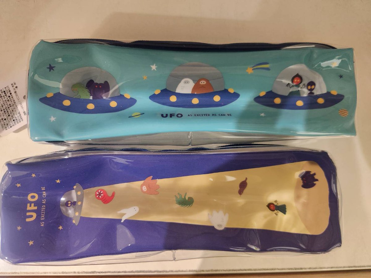 nakazawatakeshi's tweet photo. でも、やっぱりUMAグッズの豊富さでは、セリアが最強。

本日購入したのは、UMAペンケースを２種類。
可愛すぎるやろ！！ https://t.co/gxmnFAOb6V