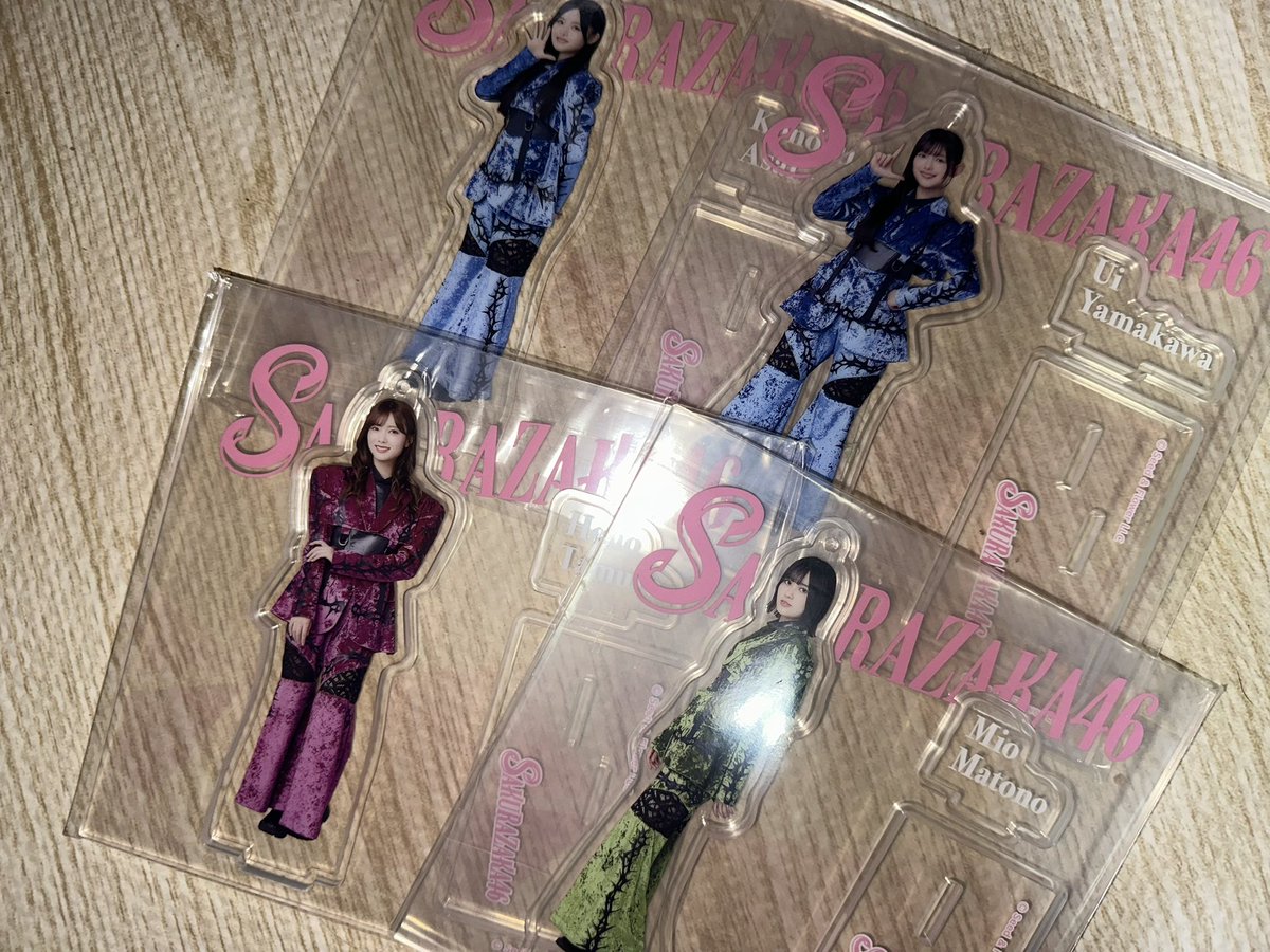 malten_999's tweet photo. 選んでる時、店員さんが推し出ろ〜推し出ろ〜って応援してくれてたのツボ😂✨

天ちゃんと愛季のアクスタどこ🙄 https://t.co/pXuOpCwGiy