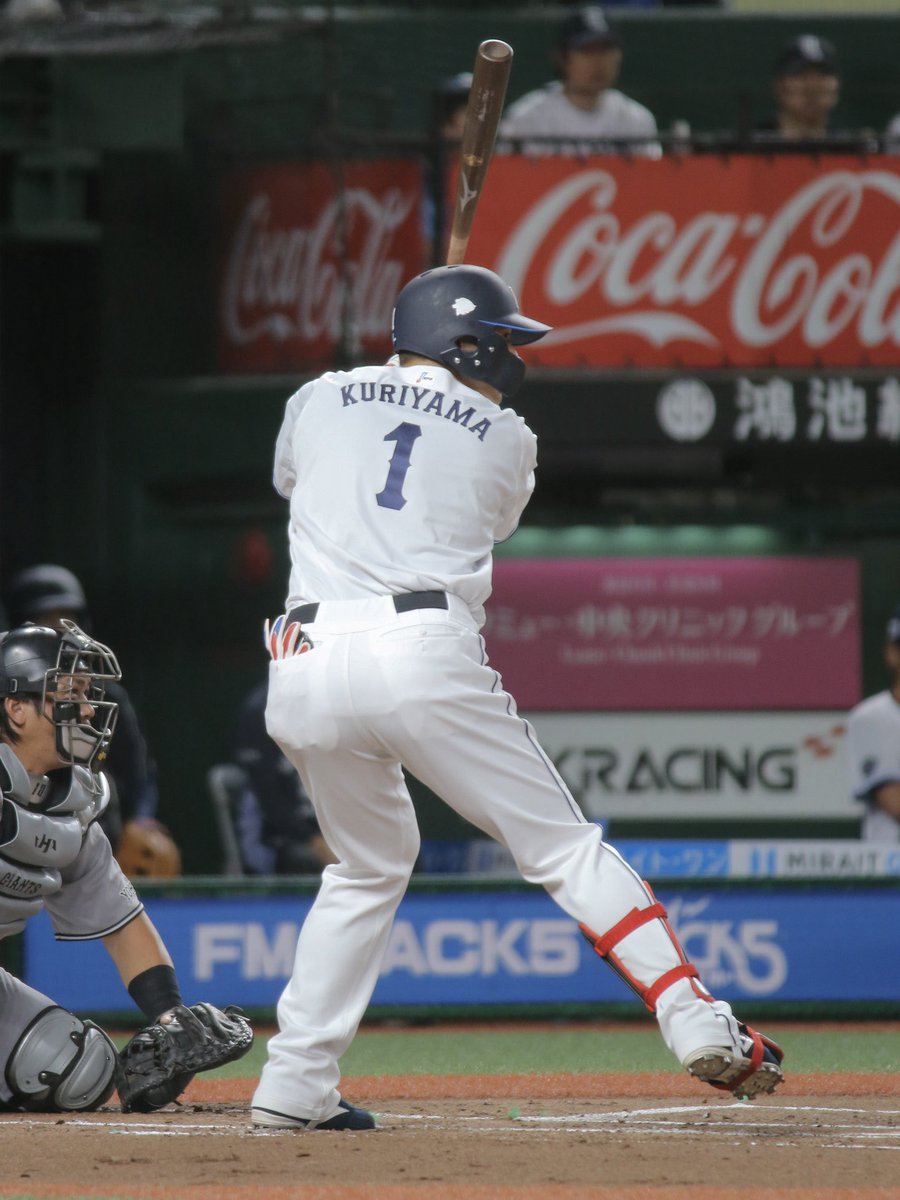 Doanlions's tweet photo. 昔からこの2人の対決を見ている自分からするととてもエモい💙🧡
#栗山巧 #田中将大 #ライオンズ #seibulions
#giants 2026.8.11 ファームリーグ https://t.co/9Oyc1alksO
