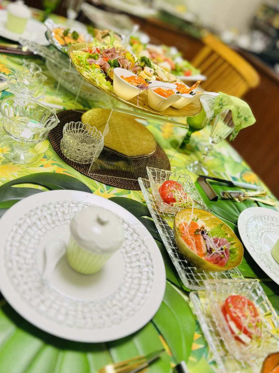 Utaka_Luxury's tweet photo. いっきに子供に戻る🍽️母の料理
実家で、ゆっくり過ごした3日間
気づけば空いたワインは10本🍷
話はいつまでたっても尽きず

何もしないで、よく食べて、よく飲んで、よく笑って
しっかり甘えた3日間でした🤭

こういう時間も、大切ですね🫶

#お母さんありがとう https://t.co/XmDKqbqdHr