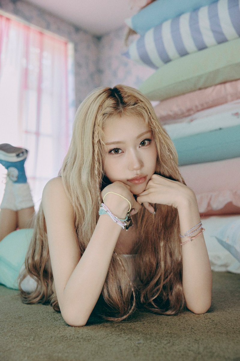 iznapic's tweet photo. 260811

izna JAPAN 1st MINI ALBUM
『HANDLE WITH CARE』
Concept Photo 2
JUNGEUN 

#CHOIJUNGEUN #チェ・ジョンウン
#izna_JAPANDEBUT 
#HANDLEWITHCARE #izna_HANDLEWITHCARE 
#izna #이즈나 https://t.co/lX3xyHGvRS