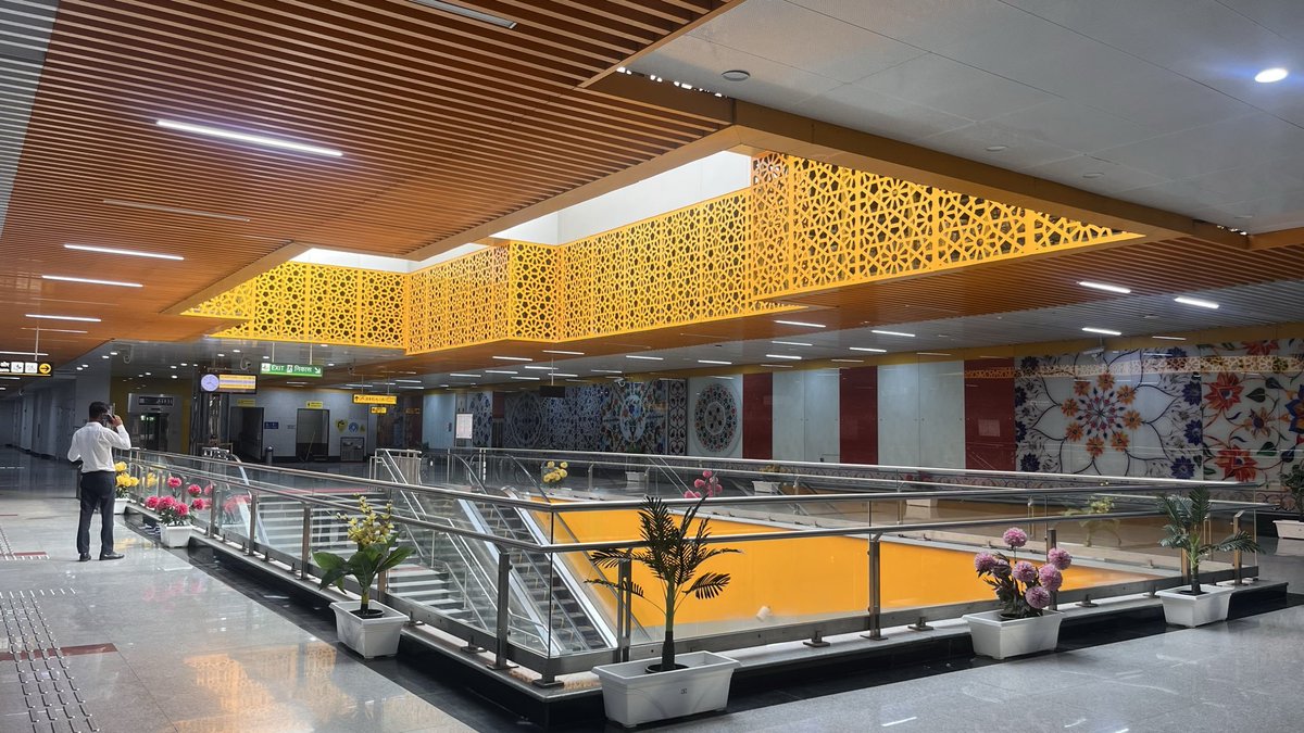 india_plus_'s tweet photo. Just a metro station. 🚇

📍Agra Metro, UP, India 🇮🇳 https://t.co/gZr2VcrMou