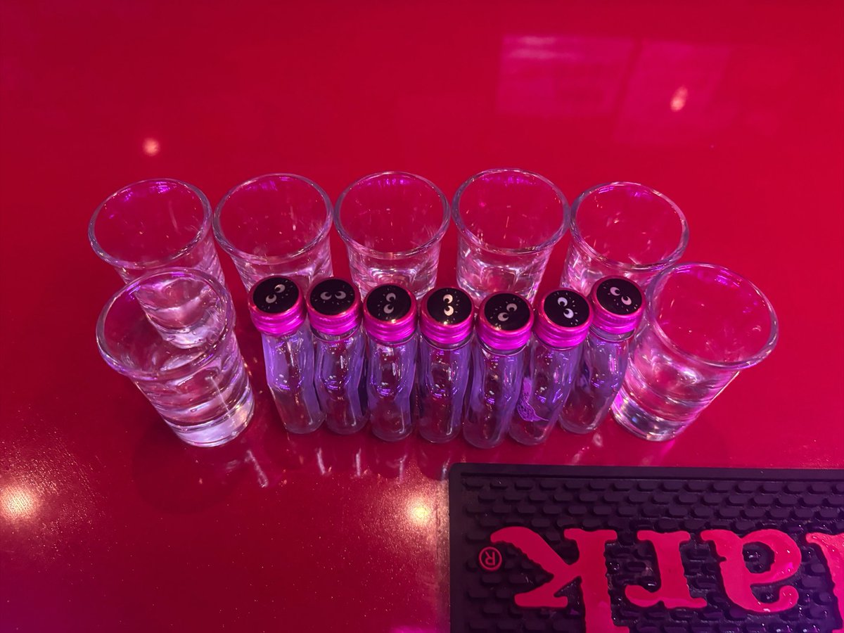 mina___22o's tweet photo. わーい！いますー！
オープンからいっぱい飲んでた！嬉しい🥰
まだまだ飲めるぞーん！♡
待ってます🥹 https://t.co/rST6U9wLCi