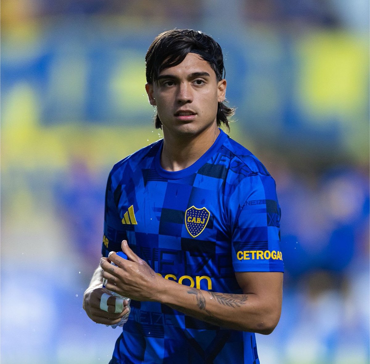 laligaa_neews's tweet photo. 🔵 | El Celta de Vigo llega a un acuerdo para el traspaso de Exequiel Zeballos. 🇦🇷🔐

💰 El conjunto gallego abonará 7,5M€ a Boca Juniors por el futbolista argentino

✍️ Zeballos firmará un contrato de cinco temporadas, válido hasta junio de 2031

(Fuente: @NicoSchira) https://t.co/WdlYuU4xVe