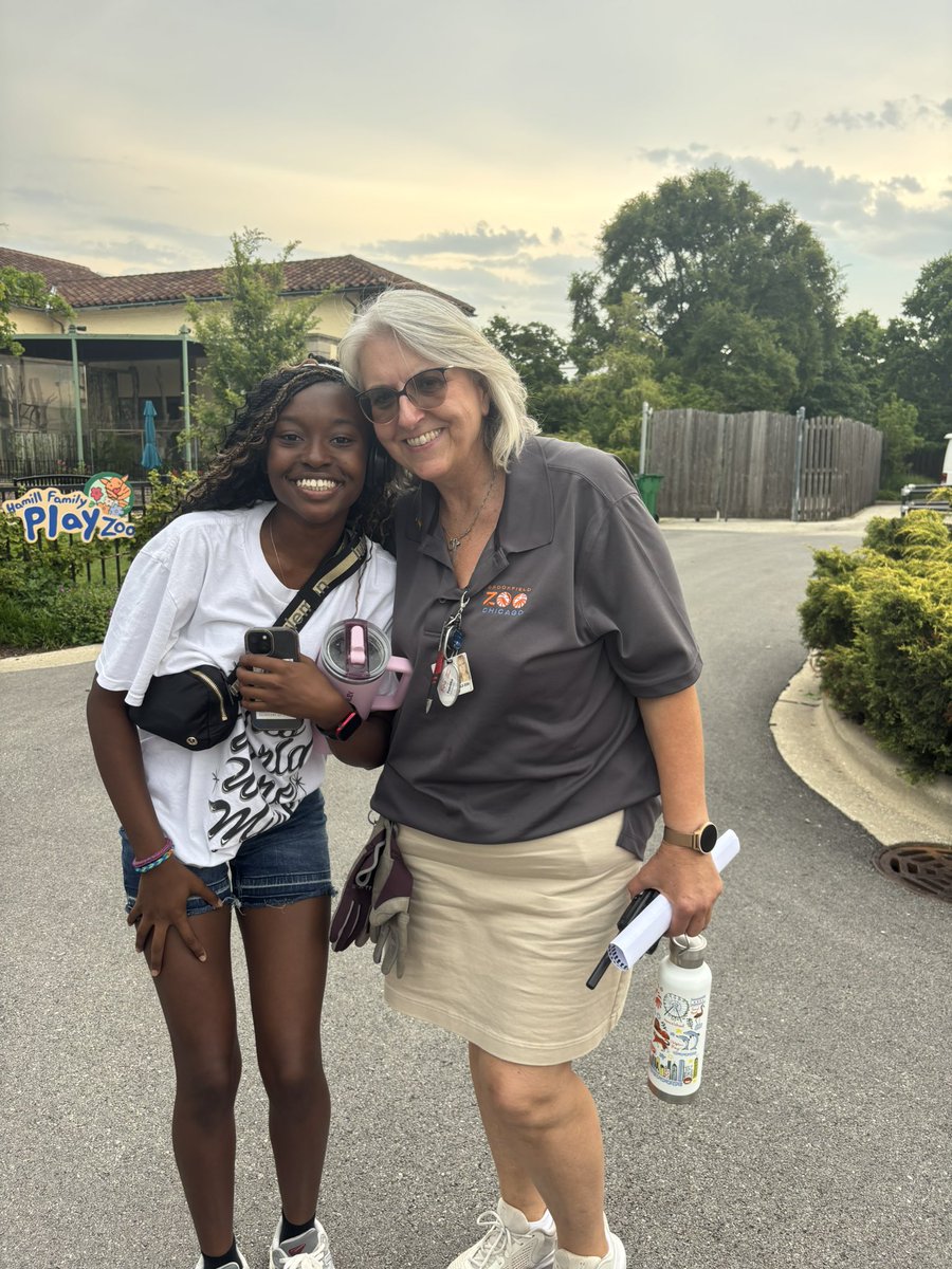 DrMorganHarris's tweet photo. I spy a teacher…retired teacher! My brother and I decided to spend sometime this summer at @brookfield_zoo with the kiddos! My daughter was pleasantly surprised to find her 8th grade science teacher. Heyyyyy Ms. G!!! 
#Family #FieldTrip #SummerFun #Brookfield https://t.co/95AgBu7iMm