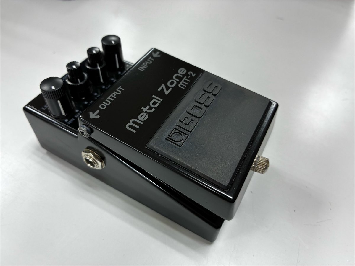 BOSS MT-2 3A! metal zone BOSSの30周年を記念したエフェクターですね