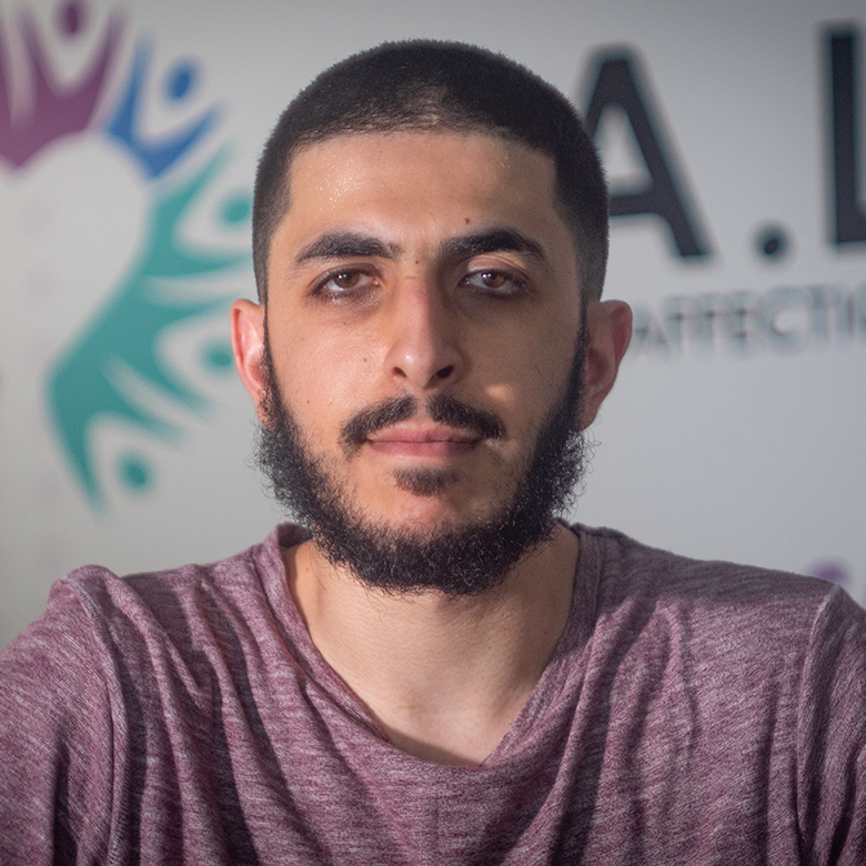 syoinkss's tweet photo. @ojiroshaul He looks like flipping ali dawah im gonna be sick https://t.co/btikggrxMh