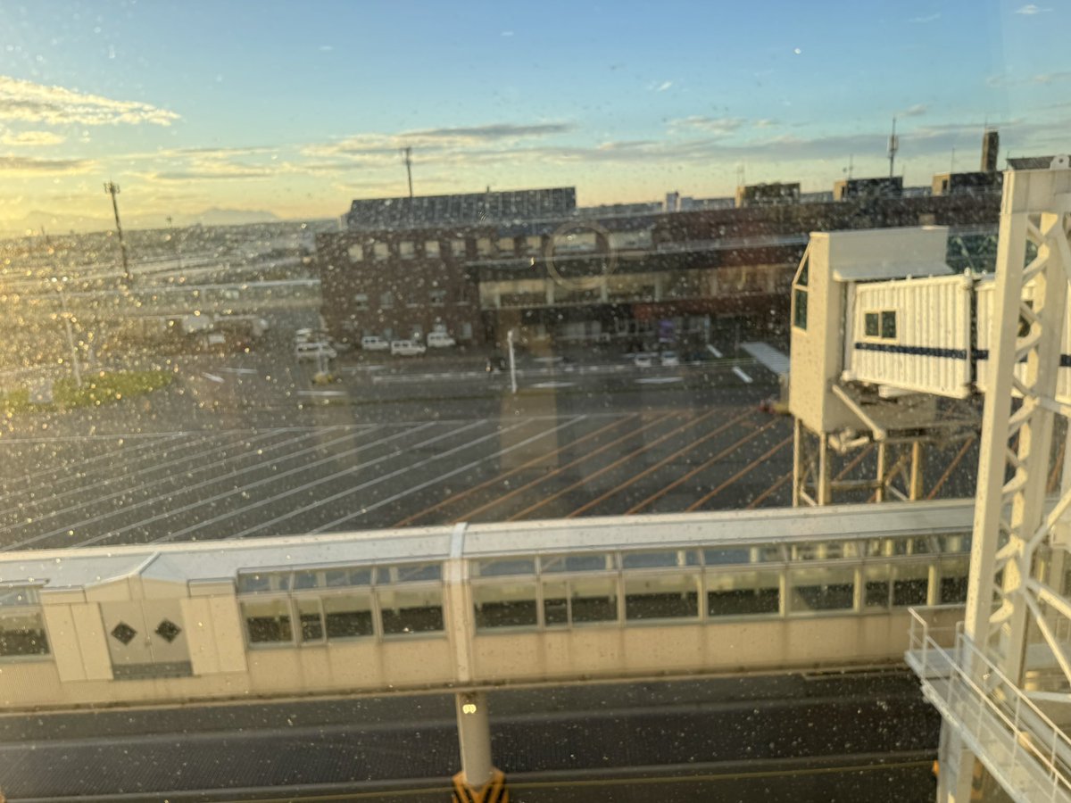 td05h's tweet photo. さらば北海道
また来る日まで‼︎ https://t.co/WDUvQAvzo5